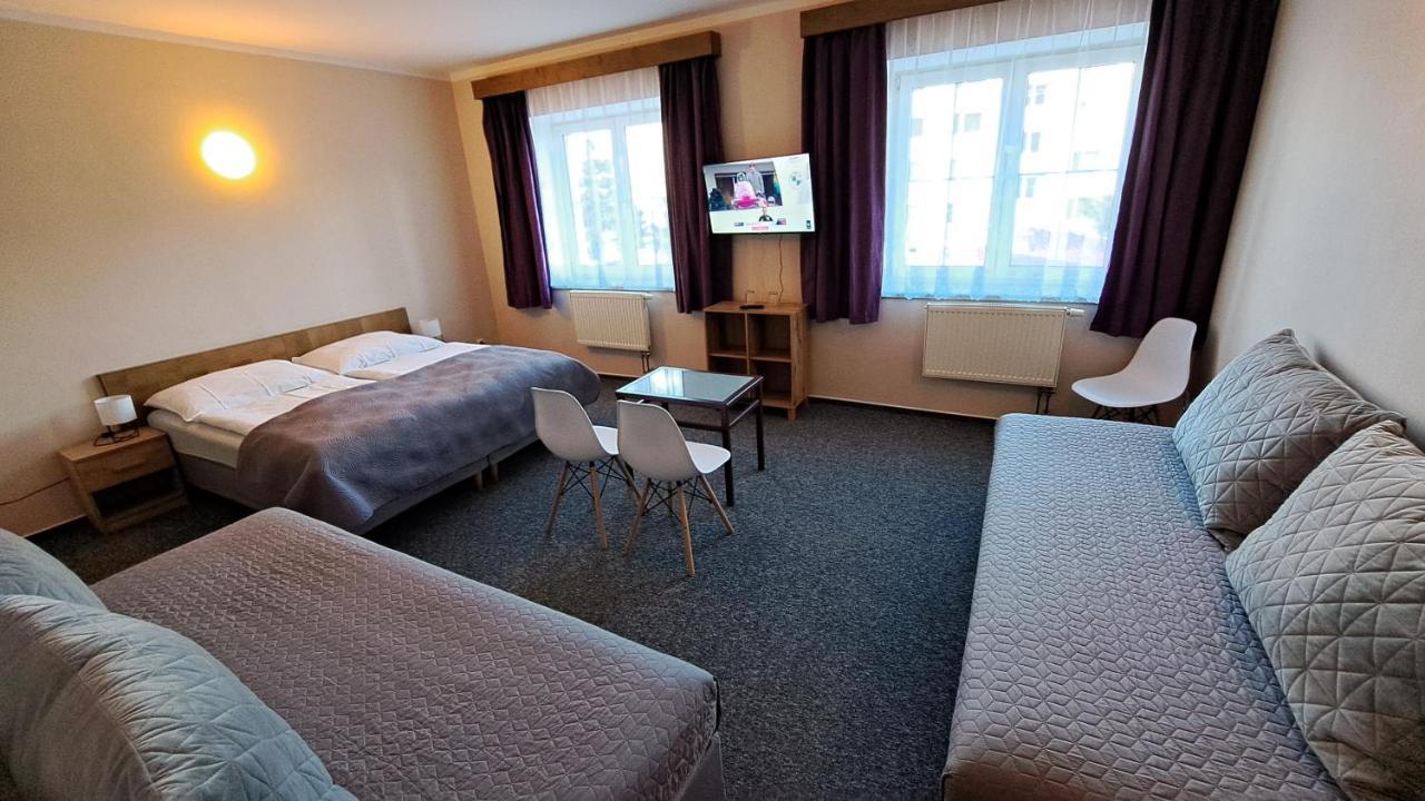 Pension Pavir Zidlochovice Buitenkant foto